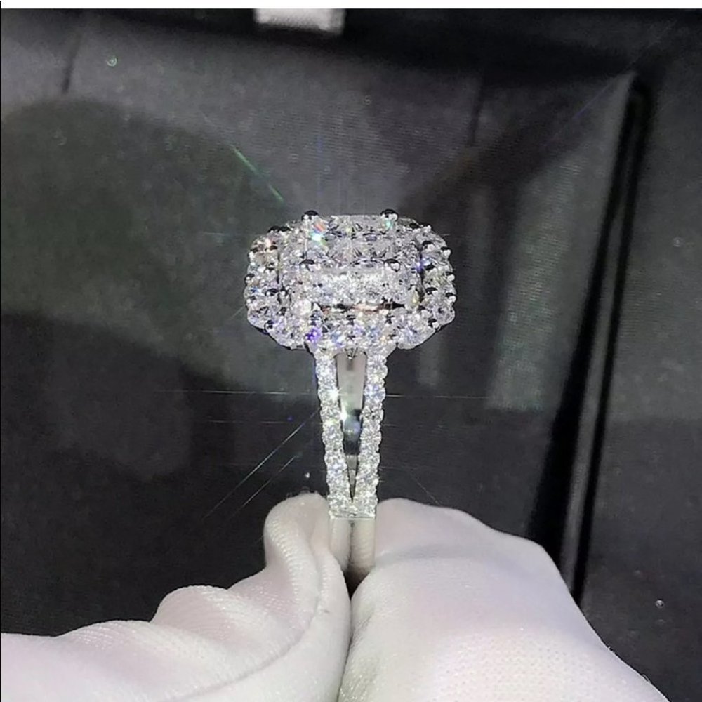 2.57ct Princess Cut Diamond Engagement new Ring - Picture 5 of 7